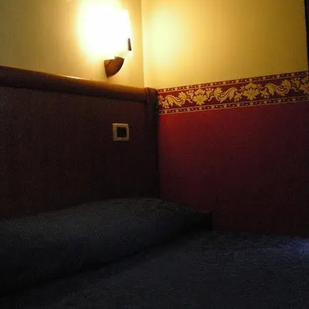 Les Artes Guest house 2*